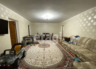 Продается 4-комнатная квартира, 98.5 м2, Симферополь, Киевский район, улица Беспалова, 154
