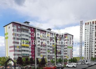 Продается 1-комнатная квартира, 37 м2, Курск, проспект Надежды Плевицкой, 31