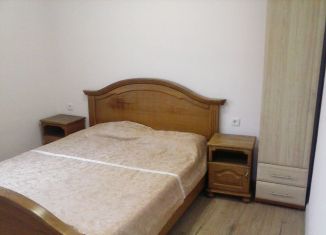 Аренда 2-комнатной квартиры, 50 м2, Крым, Запрудная улица, 24