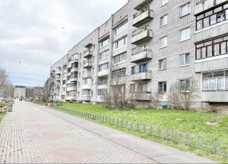 Продаю однокомнатную квартиру, 33 м2, Ленинградская область, Южный бульвар, 5