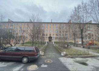Продается 3-комнатная квартира, 55.1 м2, Санкт-Петербург, улица Крупской, 37