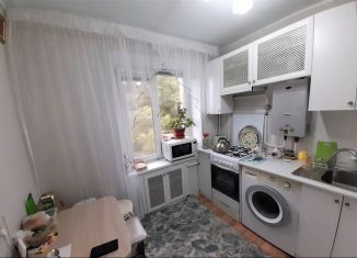 Продам двухкомнатную квартиру, 46 м2, Ростовская область, Большой проспект, 48