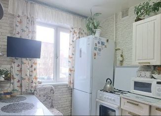 Двухкомнатная квартира на продажу, 48.9 м2, Мурманская область, улица Академика Книповича, 61к3