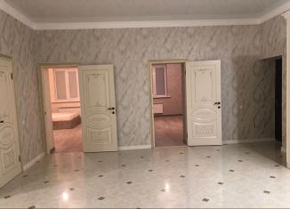 3-комнатная квартира в аренду, 120 м2, Чегем, улица имени М.В. Сижажева, 30
