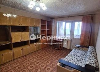 Продается двухкомнатная квартира, 51 м2, Каменск-Шахтинский, улица Ворошилова, 159