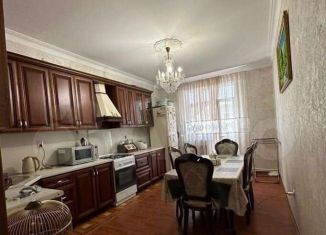 Продажа 2-комнатной квартиры, 75.5 м2, посёлок городского типа Семендер, проспект Казбекова, 117А