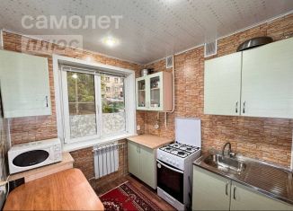 Продается трехкомнатная квартира, 47 м2, Курская область, Заводская улица, 67