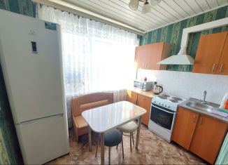 Двухкомнатная квартира в аренду, 43 м2, Саратовская область, улица Шевченко, 102