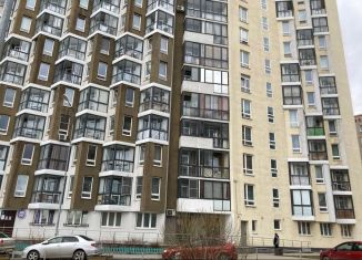 Продается двухкомнатная квартира, 52 м2, Свердловская область, улица Феофанова, 2Г