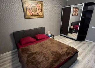 Сдача в аренду 2-комнатной квартиры, 65 м2, Новороссийск, улица Мурата Ахеджака, 12