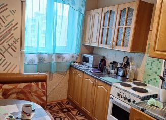 Продаю многокомнатную квартиру, 60 м2, Мурманская область, улица Крупской, 22