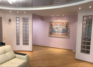 Продажа трехкомнатной квартиры, 80 м2, Ярославль, Нагорная улица, 3к2