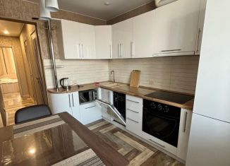 3-комнатная квартира в аренду, 70 м2, Амурская область, Литвиновская улица, 2/1