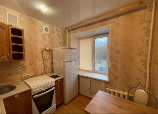 Сдается 1-комнатная квартира, 32 м2, Чайковский, улица Карла Маркса, 11