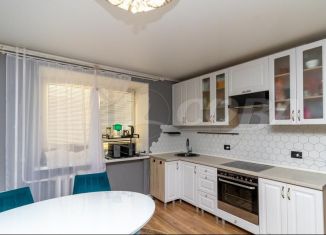 Двухкомнатная квартира на продажу, 64 м2, Тюмень, улица Избышева, 6, ЖК Нефтяник