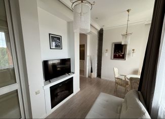 Продаю 4-комнатную квартиру, 130 м2, деревня Жуковка, деревня Жуковка, 58