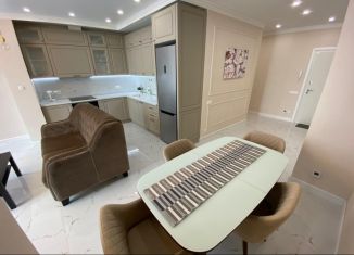 Сдам в аренду 1-комнатную квартиру, 68 м2, Краснодар, улица Будённого, 129, микрорайон Центральный