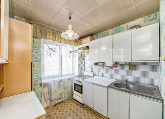 Продажа 2-комнатной квартиры, 42.3 м2, Челябинск, улица Горького, 57, Тракторозаводский район