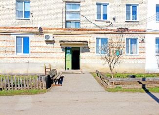 Продается 2-комнатная квартира, 46.7 м2, Тамбовская область, Молодёжная улица, 6