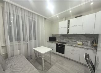 Однокомнатная квартира в аренду, 42 м2, Краснодар, проспект имени писателя Знаменского, 6, микрорайон Почтовый