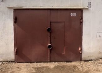 Продаю гараж, 29 м2, Октябрьский, улица Аксакова
