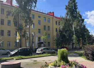 Продается 4-ком. квартира, 84 м2, Сертолово, улица Ларина, 6