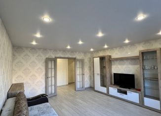 Сдаю трехкомнатную квартиру, 80 м2, Реутов, улица Войтовича, 3