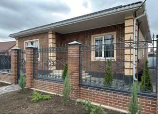 Продается дом, 105 м2, посёлок городского типа Яблоновский, Сквозная улица, 35