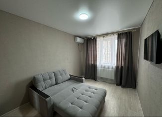 Сдам однокомнатную квартиру, 38 м2, Анапа, улица Толстого, 130к3, ЖК Огни Анапы