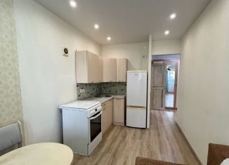 Продается 1-комнатная квартира, 37 м2, Киров, улица Сурикова, 37