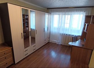 Продам 2-ком. квартиру, 46.7 м2, посёлок ЛМС, микрорайон Центральный, 5