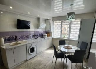 Продажа 2-комнатной квартиры, 50.7 м2, Керчь, улица Горького, 7