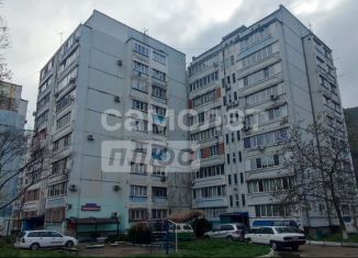 Продаю 3-комнатную квартиру, 68 м2, Туапсе, улица Фрунзе, 38
