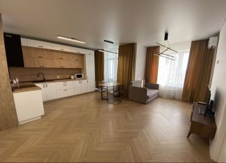 Сдаю в аренду трехкомнатную квартиру, 77 м2, Краснодар, Конгрессная улица, 33к1