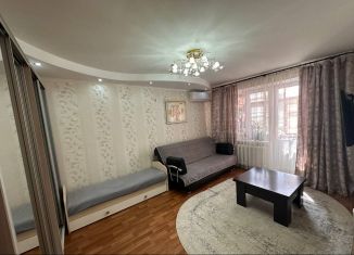 Продам 2-комнатную квартиру, 44.5 м2, Оренбургская область, Центральная улица, 21