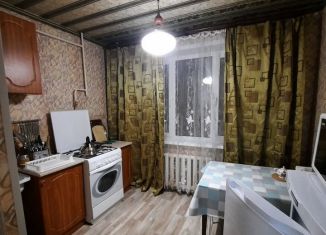 Сдаю 1-ком. квартиру, 33.5 м2, Кириши, улица Декабристов Бестужевых, 7