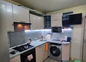 Продам 3-комнатную квартиру, 63 м2, Дзержинск, улица Петрищева, 18/39