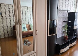 Сдаю в аренду 2-комнатную квартиру, 60 м2, Волхов, улица Пирогова, 5