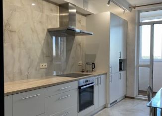 Сдача в аренду 1-ком. квартиры, 43 м2, Калининград, улица Аксакова, 135