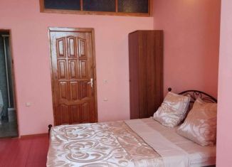 Сдается в аренду комната, 18 м2, Сочи, Азовская улица, 6/29