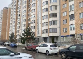 Продаю 1-комнатную квартиру, 37 м2, Московский, Радужная улица, 6, ЖК Град Московский