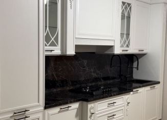 Продается 2-ком. квартира, 72 м2, Каспийск, Молодёжная улица, 4, ЖК Каспийская Гавань