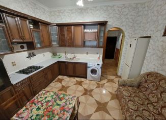 Сдается в аренду 2-комнатная квартира, 60 м2, Севастополь, улица Леваневского, 37