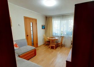 Продам 2-ком. квартиру, 46 м2, Красноярский край, Семафорная улица, 419