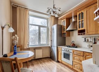 Продажа 3-ком. квартиры, 75 м2, Санкт-Петербург, Лесной проспект, 4, Лесной проспект