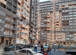 Продаю 3-ком. квартиру, 84 м2, Краснодар, улица имени Валерия Гассия, 2, ЖК Авиатор