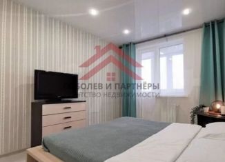 Продам 1-ком. квартиру, 37 м2, Екатеринбург, метро Геологическая, Ясная улица, 18