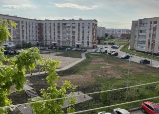 Продается 2-комнатная квартира, 48 м2, Бавлы, улица Салиха Сайдашева, 23