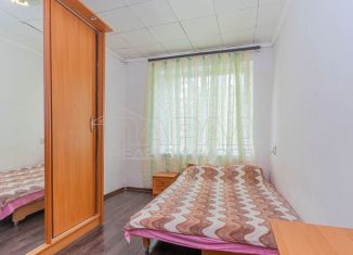 2-комнатная квартира на продажу, 41.7 м2, посёлок городского типа Гвардейское, улица Острякова, 6