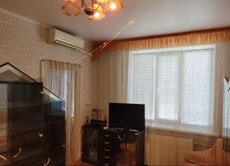 Сдаю в аренду трехкомнатную квартиру, 38 м2, Оренбургская область, Байкальская улица